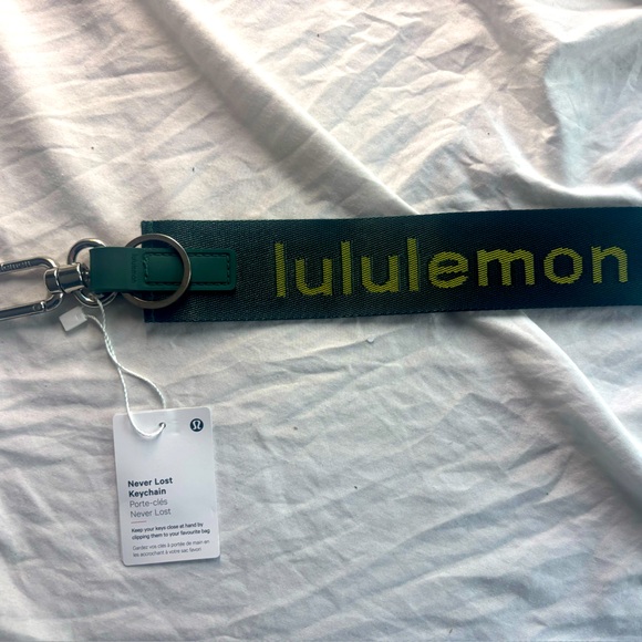 Accessories - Lululemon Forest Green Never Lost Keychain Brand New
